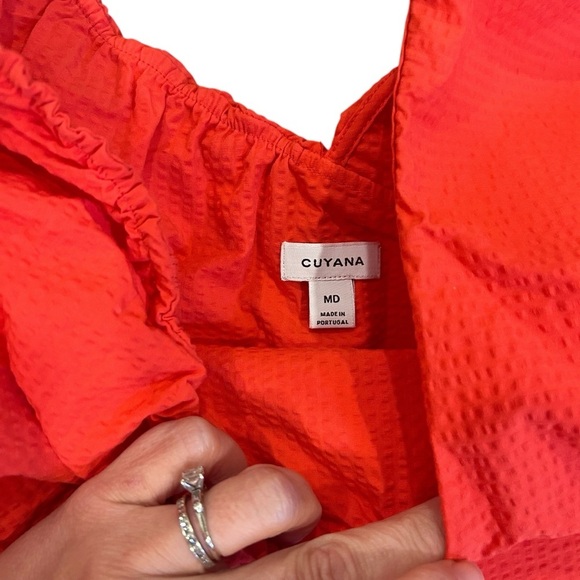 Cuyana red orange seersucker ruffle shoulder top size medium summer bright beach - Picture 3 of 7